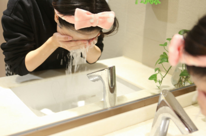 卸妝步驟的先后順序 卸不好妝老十歲 卸妝步驟的先后順序 卸不好妝老十歲