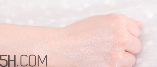 ?alpha hydrox果酸身體乳好用嗎？可以去雞皮嗎？