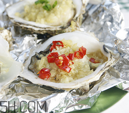 烤生蠔的做法及調(diào)料 臺山生蠔的營養(yǎng)價值 烤生蠔的做法及調(diào)料 臺山生蠔的營養(yǎng)價值