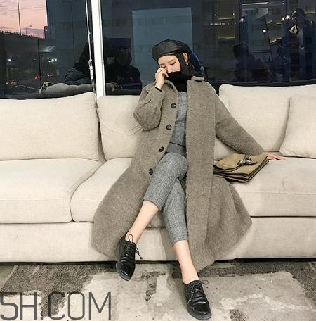 羊駝毛大衣會(huì)掉毛嗎？羊駝毛大衣掉毛怎么辦？