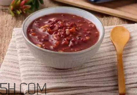 紅豆薏米可以放糖嗎？紅豆薏米加紅糖好還是冰糖好？