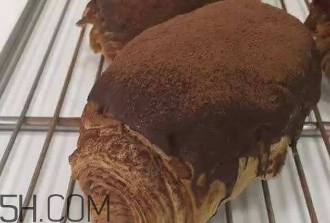 臟臟包怎么吃 網(wǎng)紅臟臟包怎么吃 臟臟包怎么吃 網(wǎng)紅臟臟包怎么吃