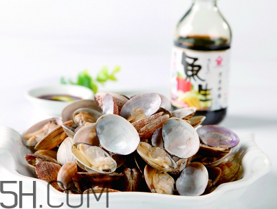 花甲需要焯水嗎？吃花甲不能吃什么？