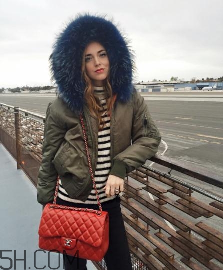 派克大衣搭配什么包？派克大衣搭配包包圖片