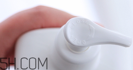 c乳是什么護(hù)膚品？c乳蓋子怎么打開(kāi)？