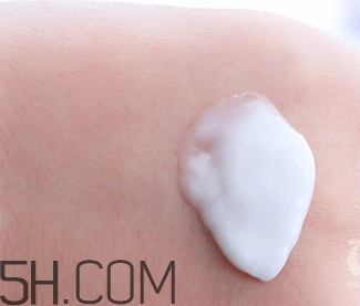 c乳是什么護(hù)膚品？c乳蓋子怎么打開(kāi)？