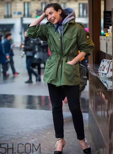 派克大衣適合什么人穿？派克大衣買哪個顏色？