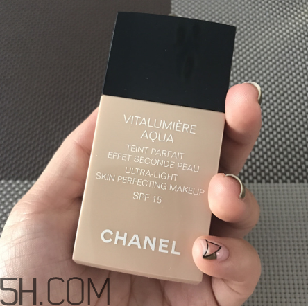 香奈兒粉底液怎么樣？八款香奈兒粉底液使用心得
