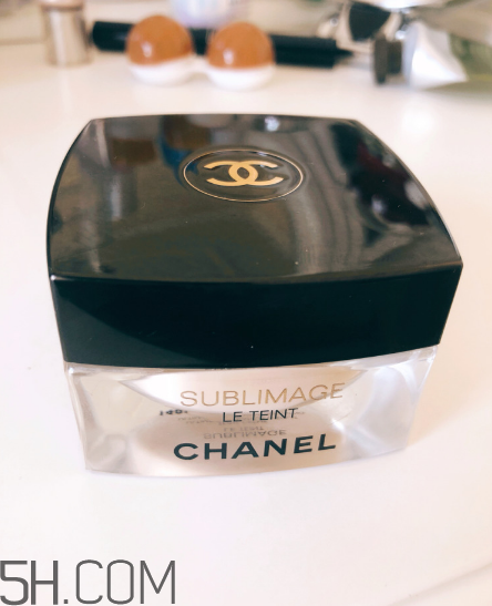 香奈兒光彩水潤粉底液好用嗎？香奈兒粉底液使用感