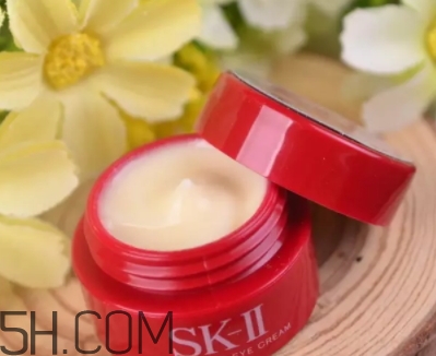 百優(yōu)眼霜和sk2眼霜哪個好？百優(yōu)眼霜和sk2眼霜對比