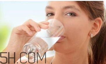 喝酵素為什么要多喝水？辨別純天然酵素和添加劑酵素