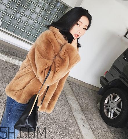 兔毛皮草發(fā)黃怎么處理？兔毛皮草怎么存放？