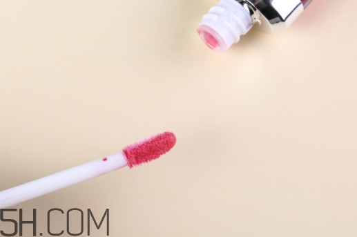 kiko3d唇釉試色大全 花錢豐唇不如買它 kiko3d唇釉試色大全 花錢豐唇不如買它