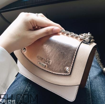 guess包包質(zhì)量怎么樣？guess包包是皮的嗎？