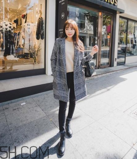 千鳥格大衣適合多大年齡？千鳥格大衣顯老嗎？