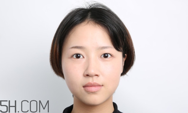 怎樣化妝遮黑眼圈眼袋 化了妝還這么喪？