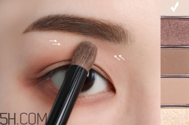 怎樣化妝遮黑眼圈眼袋 化了妝還這么喪？