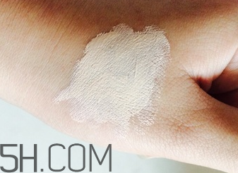 OSM/歐詩(shī)漫珍珠白修容BB霜有幾個(gè)色號(hào)_怎么選色號(hào) OSM/歐詩(shī)漫珍珠白修容BB霜有幾個(gè)色號(hào)_怎么選色號(hào)