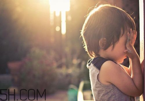 焦慮癥會引發(fā)哪些并發(fā)癥？焦慮癥會引發(fā)哪些身體疾??？