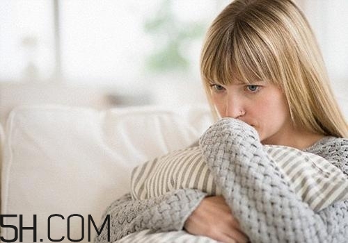 青春期焦慮癥的病因有哪些？患上青春期焦慮癥該怎么辦？