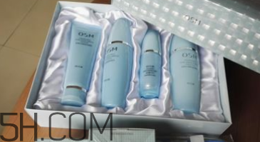 歐詩(shī)漫水活奇跡深層補(bǔ)水套組包含哪些_使用步驟 歐詩(shī)漫水活奇跡深層補(bǔ)水套組包含哪些_使用步驟