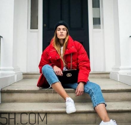 羽絨服充絨量標(biāo)準(zhǔn)多少？羽絨服充絨量越多越好嗎？