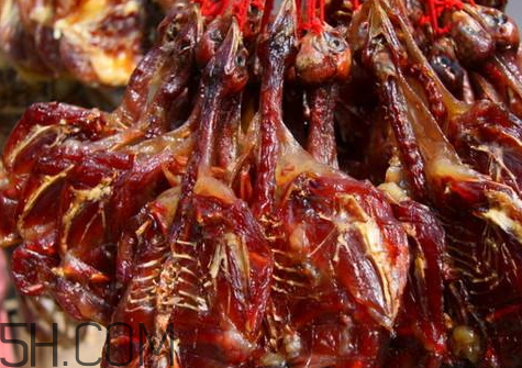 臘鴨發(fā)霉了怎么辦 臘鴨長毛能吃嗎 臘鴨發(fā)霉了怎么辦 臘鴨長毛能吃嗎