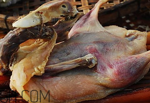 臘鴨發(fā)霉了怎么辦 臘鴨長毛能吃嗎 臘鴨發(fā)霉了怎么辦 臘鴨長毛能吃嗎