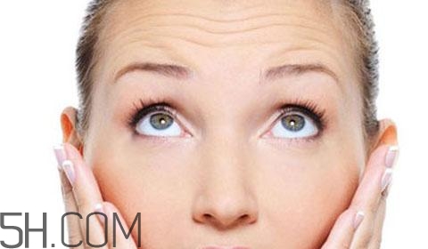 怎么預(yù)防皺紋的產(chǎn)生？導(dǎo)致皺紋的產(chǎn)生的原因有哪些？