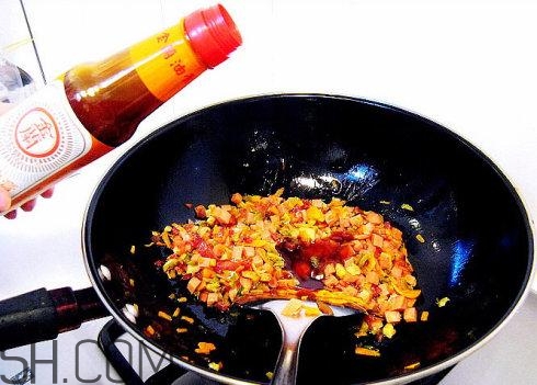 炒菜為什么要加醋？炒菜加醋的益處有哪些？