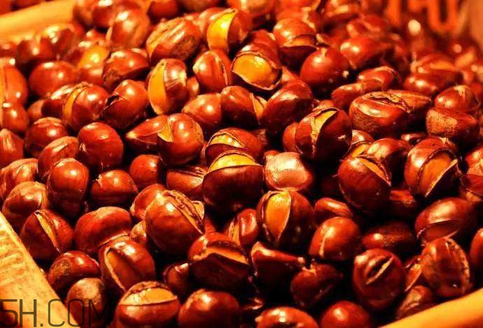 吃糖炒栗子的危害有哪些？吃板栗有什么注意的？