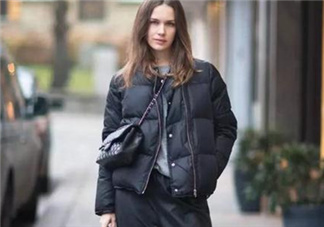 羽絨服充絨量標(biāo)準(zhǔn)多少？羽絨服充絨量越多越好嗎？