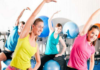 跳健身操流汗皮膚好嗎？運(yùn)動(dòng)流汗要注意什么？