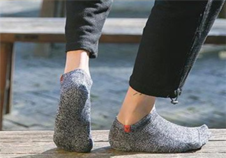 襪子洗完還臭怎么辦？襪子洗不干凈怎么辦？