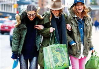 派克大衣內(nèi)膽什么毛好？派克服什么內(nèi)膽好？