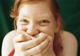 羨慕別人的大白牙？為什么你的牙齒這么黃？