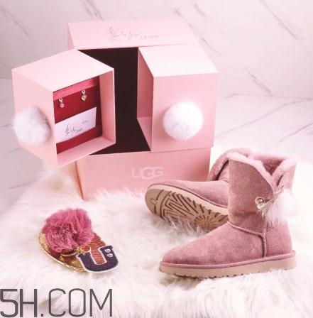 ugg雪地靴要買(mǎi)大一碼嗎？ugg雪地靴會(huì)偏大嗎？