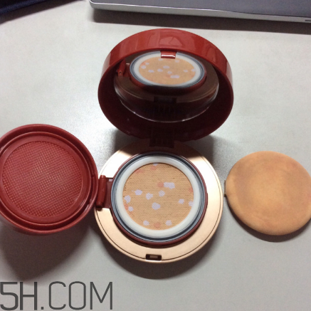 悅詩風(fēng)吟紅石榴氣墊好用嗎？悅詩風(fēng)吟紅石榴氣墊測評(píng)