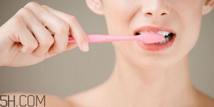 羨慕別人的大白牙？為什么你的牙齒這么黃？