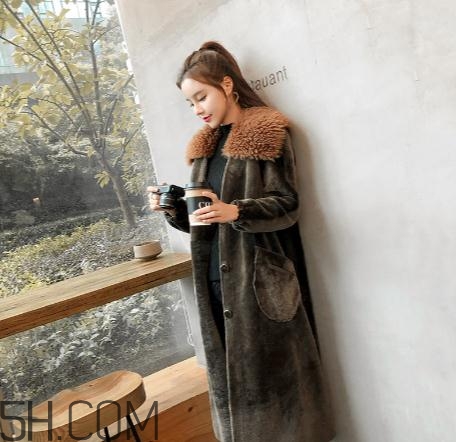 羊剪絨大衣會掉毛嗎？羊剪絨大衣掉毛怎么辦？