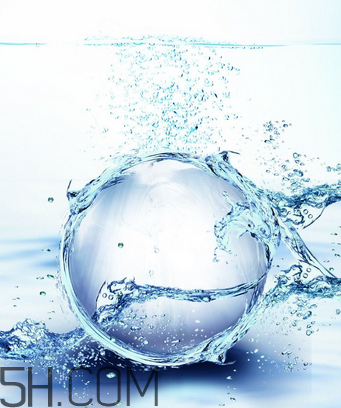 雙氧水是生理鹽水嗎？雙氧水是碘伏嗎？