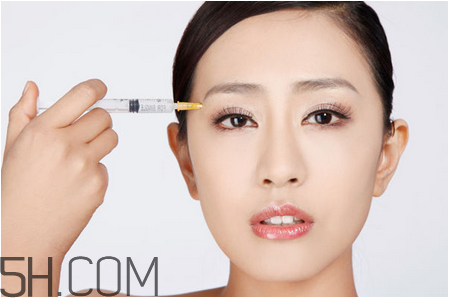 水光針可以自己注射嗎？打水光針后能用洗面奶洗臉嗎？