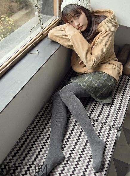 冬天穿裙子下面怎么穿？冬天穿裙子腿冷怎么辦？