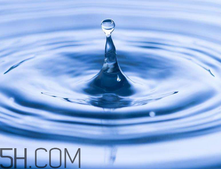 雙氧水會痛嗎？雙氧水會和什么反應？