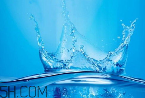 雙氧水會痛嗎？雙氧水會和什么反應？