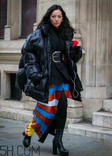 冬天穿裙子有靜電怎么辦？冬天穿裙子起靜電怎么解決？