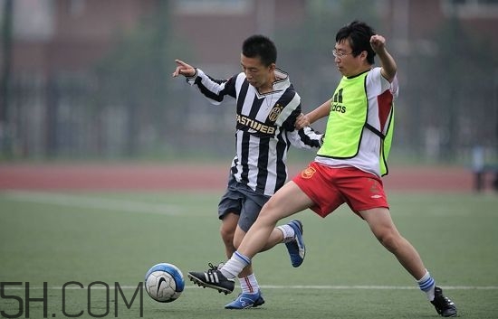 踢足球能減肥嗎？踢足球可以減肥嗎？