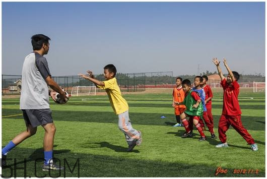 踢足球能減肥嗎？踢足球可以減肥嗎？