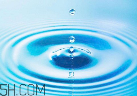 雙氧水能治牛皮癬嗎？雙氧水能去除血漬嗎？