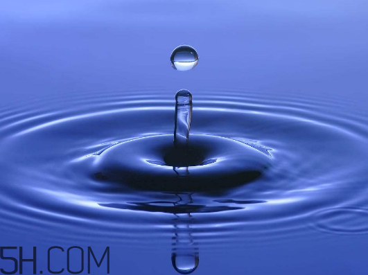 雙氧水能治牛皮癬嗎？雙氧水能去除血漬嗎？